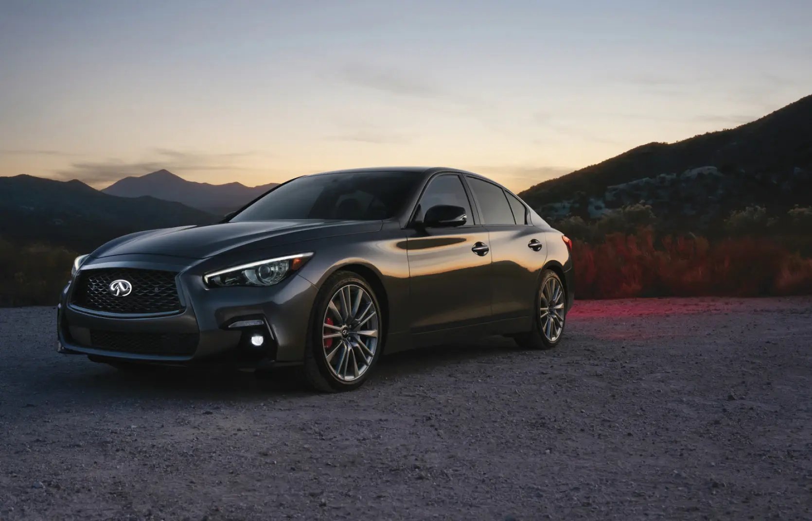 infiniti-q50-luxury-sedan infiniti-q50-luxury-sedan